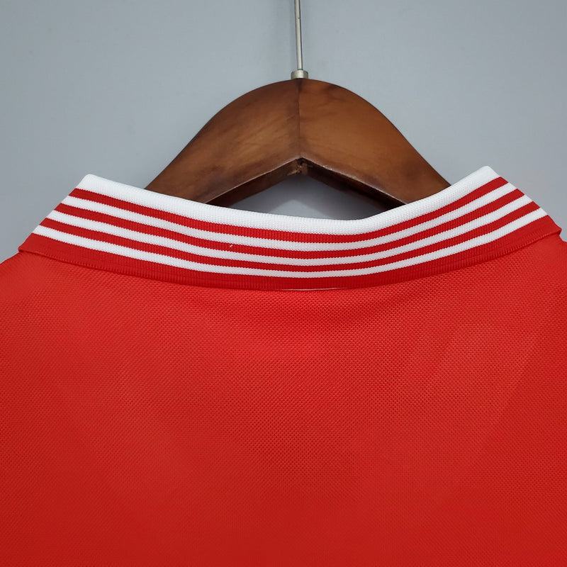 MANCHESTER UNITED I 1977 HOMBRE (RETRO) - FutStoreOficial