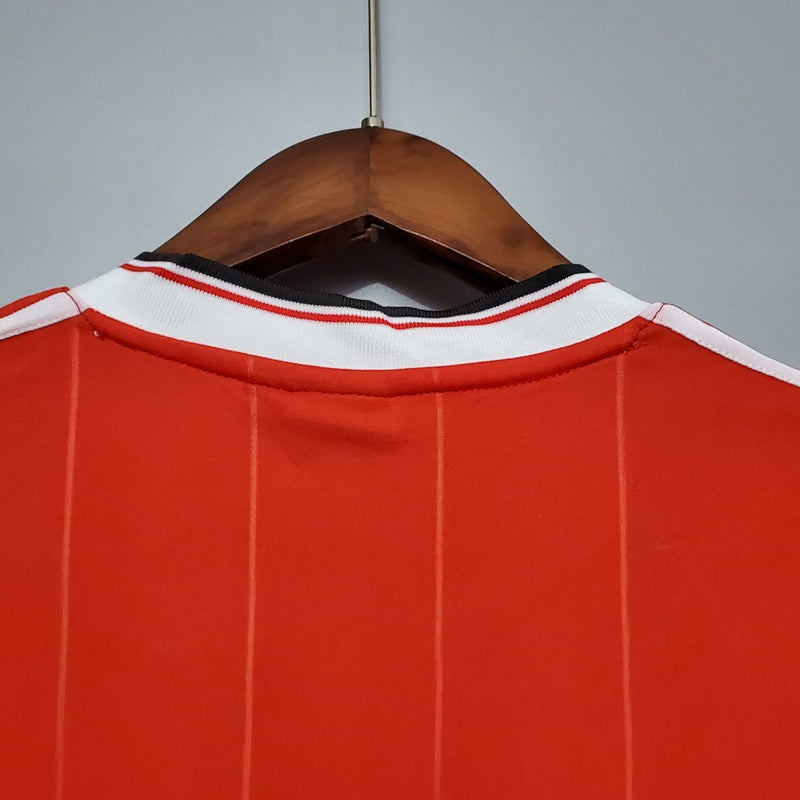 MANCHESTER UNITED I 1983 HOMBRE (RETRO) - FutStoreOficial