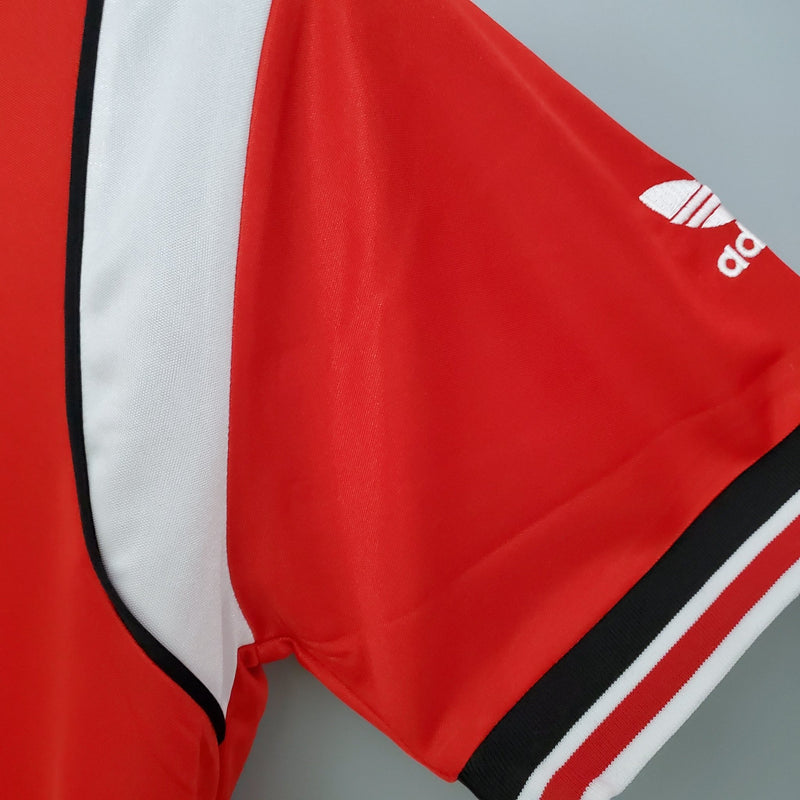 MANCHESTER UNITED I 1985 HOMBRE (RETRO) - FutStoreOficial