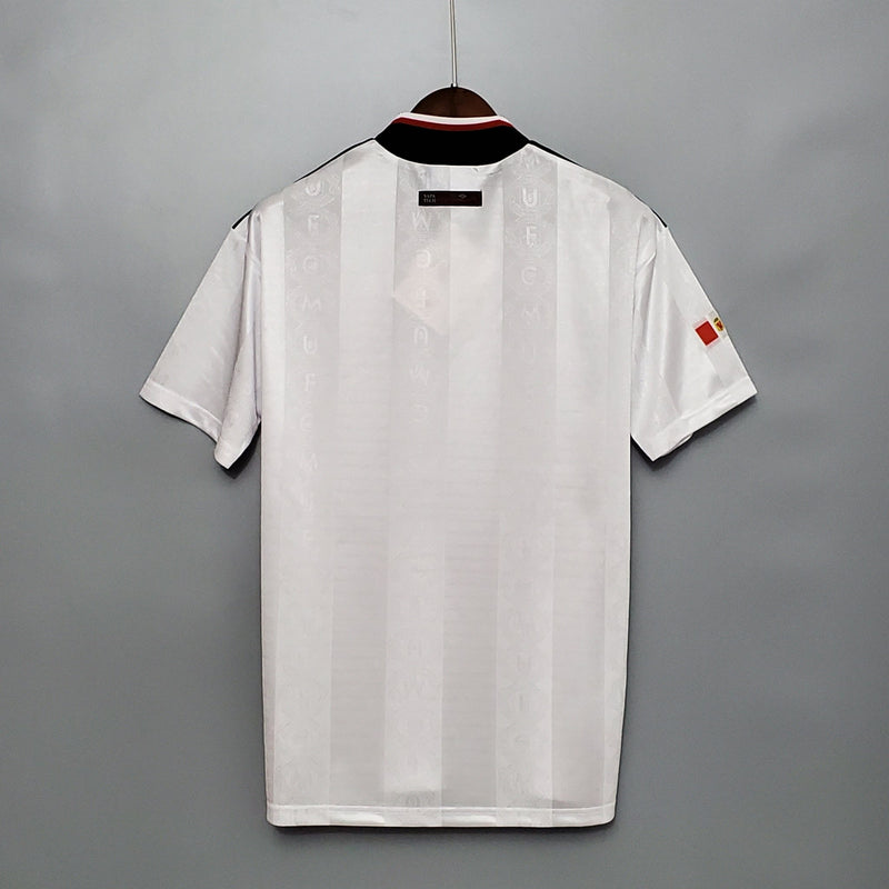 MANCHESTER UNITED I 97/98 HOMBRE (RETRO) - FutStoreOficial