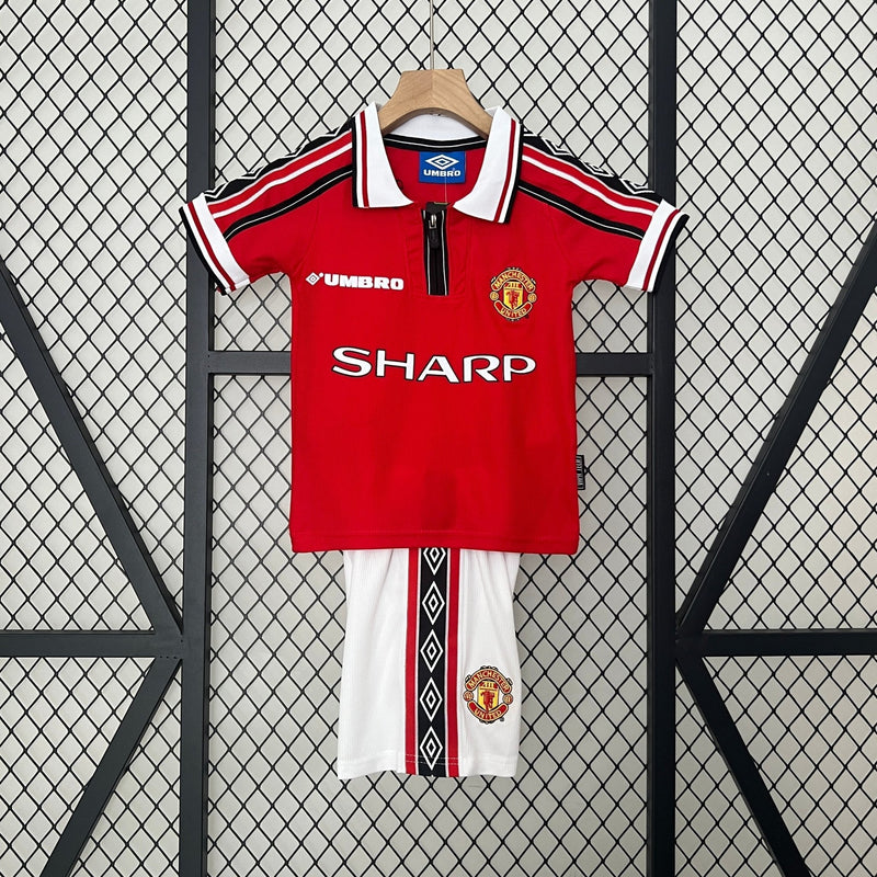 MANCHESTER UNITED I 98/99 CONJUNTO INFANTIL (RETRO) - FutStoreOficial