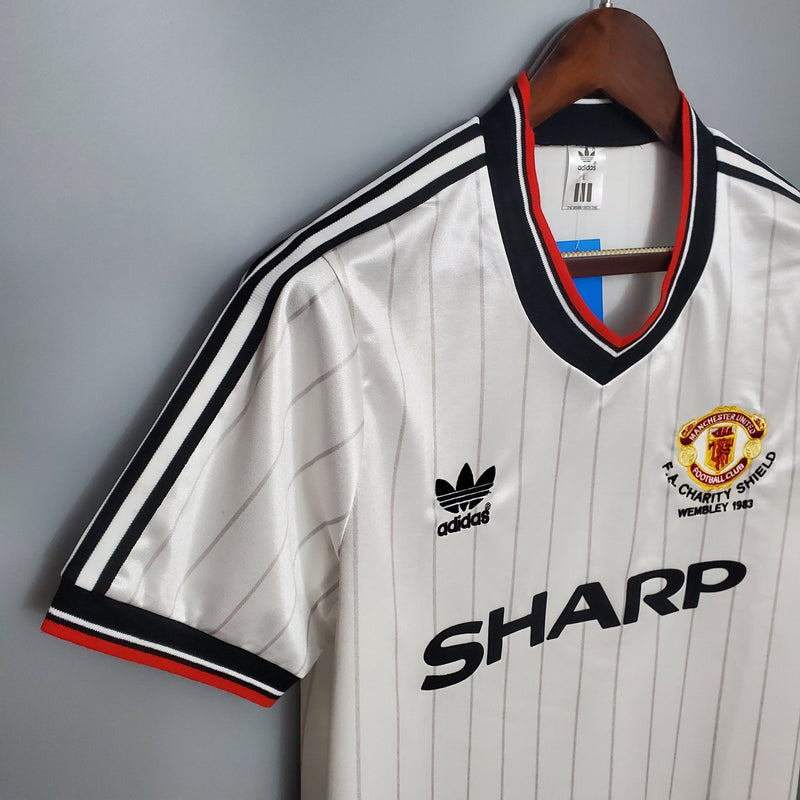 MANCHESTER UNITED II 1983 HOMBRE (RETRO) - FutStoreOficial