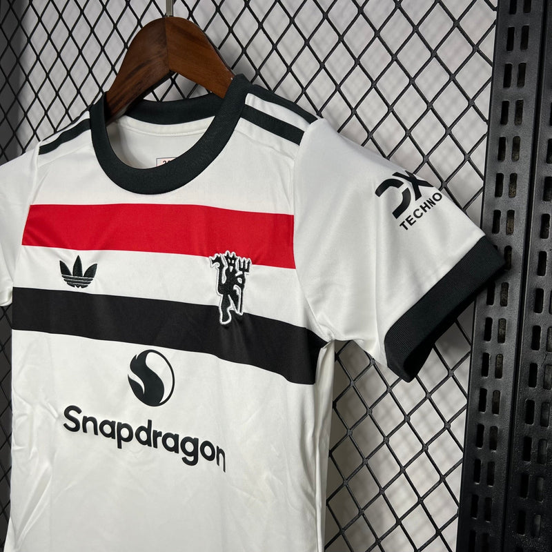 MANCHESTER UNITED III 24/25 CONJUNTO INFANTIL - FutStoreOficial