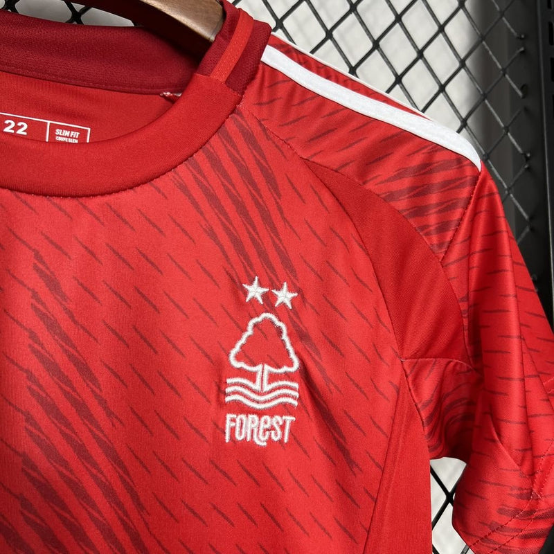 NOTTINGHAM FOREST I 24/25 CONJUNTO INFANTIL - FutStoreOficial
