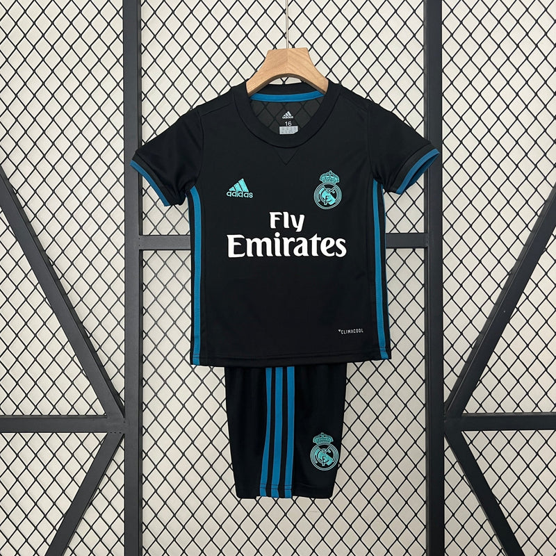 REAL MADRID II 17/18 CONJUNTO INFANTIL (RETRO) - FutStoreOficial